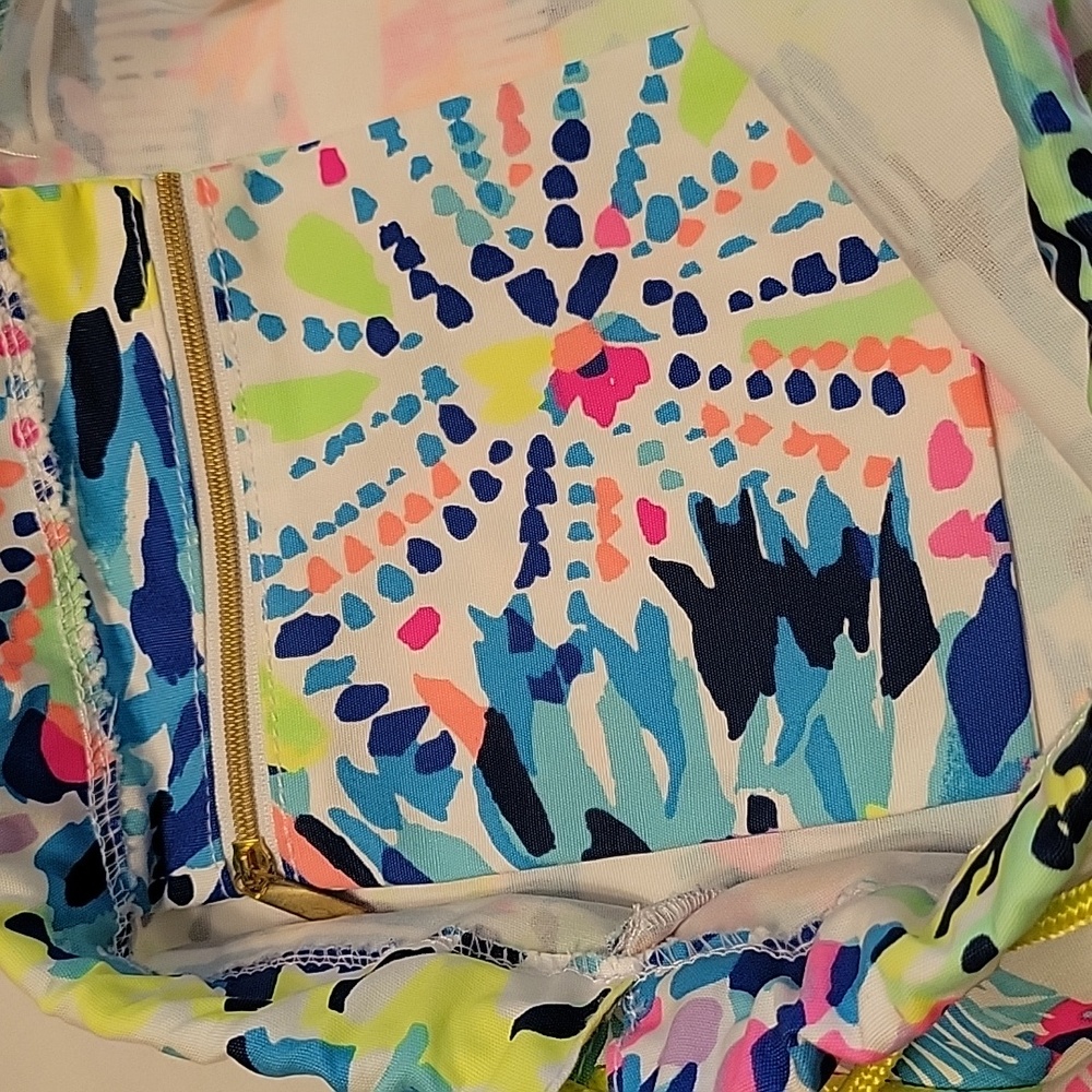 Lilly Pulitzer drawstring bag...great for beach, workout or shopping. NWT - Picture 6 of 8